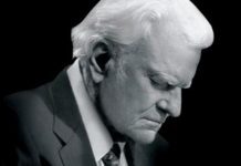 BREAKING: World Remembers ‘America’s Pastor’ as Billy Graham Dies At 99