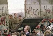 World Recalls 30th Anniversary Of Fall of Berlin Wall