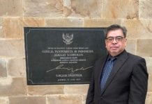 Jakarta Pastor Baptizes Muslims As Church Expands